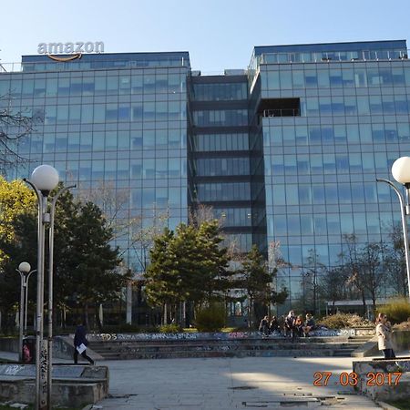 Vacation Apartment Up To 10 브라티슬라바 외부 사진